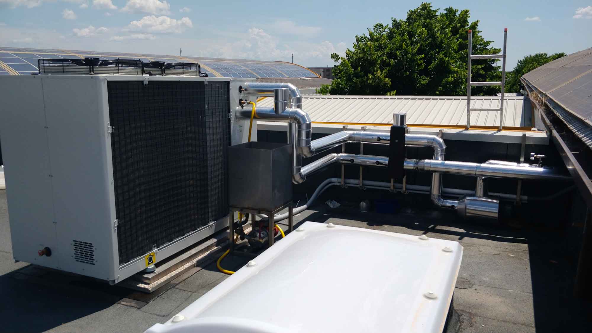 Impianto di climatizzazione industriale unità esterna